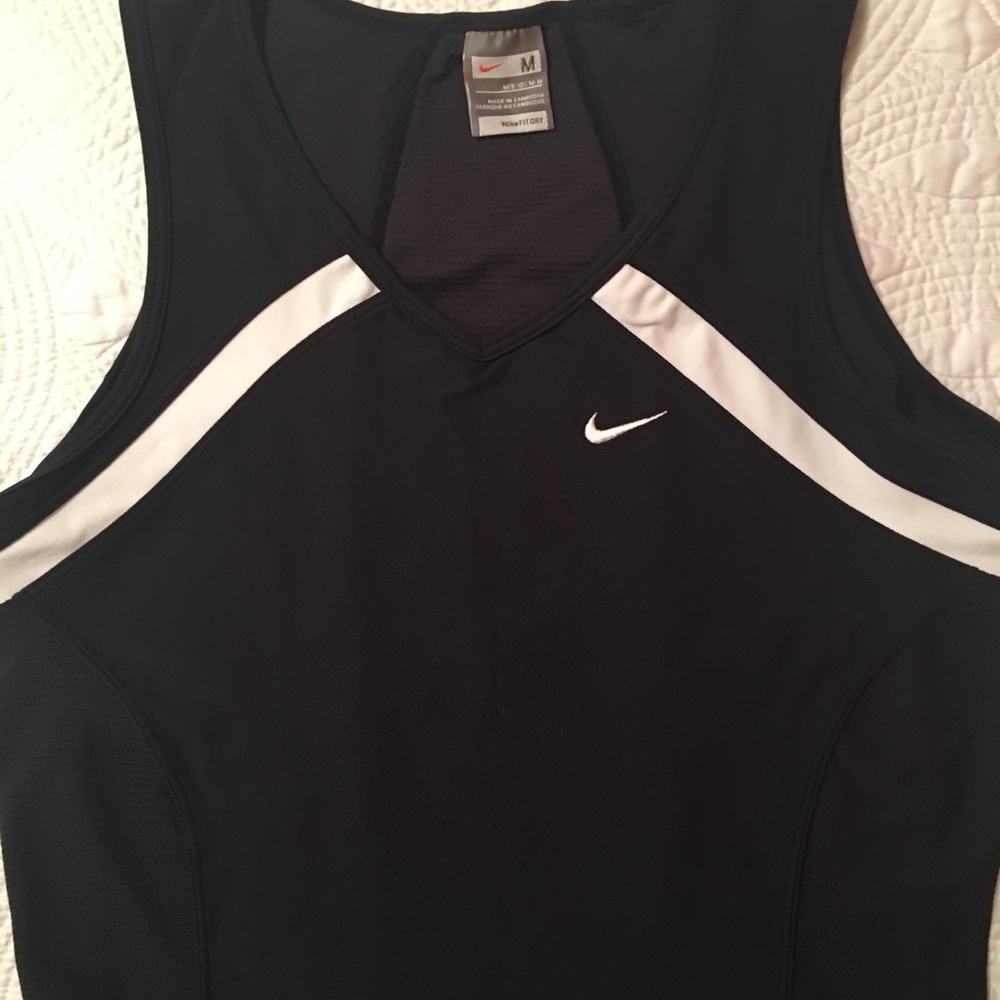 Nike fit dry size M - Picture 4 of 6